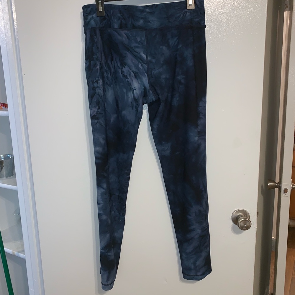 NWOT navy tie-dye ankle leggings